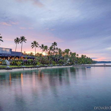 מלון קורולבו The Warwick Fiji מראה חיצוני תמונה Sunset at the Sheraton Resort