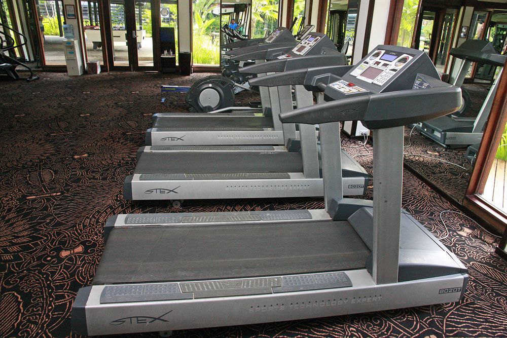 מלון קורולבו The Warwick Fiji מראה חיצוני תמונה Treadmills in a gym