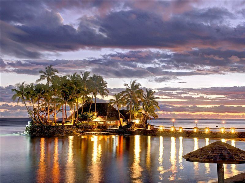מלון קורולבו The Warwick Fiji מראה חיצוני תמונה Sunset at the Sheraton Resort